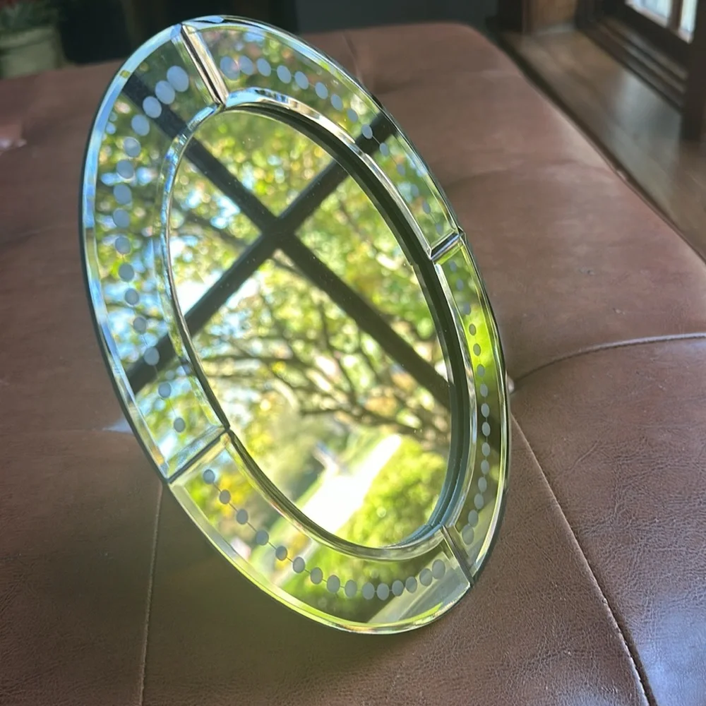 Makeup mirror
